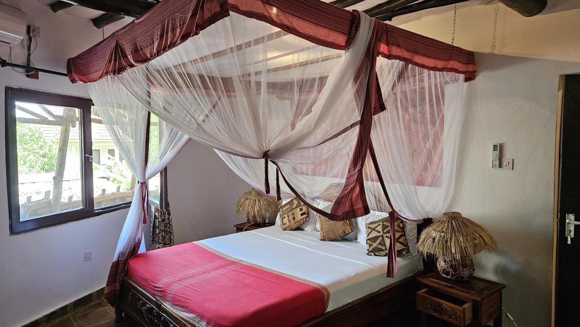 Amani Paradise - Luxury Villas Diani Beach Bagian luar foto
