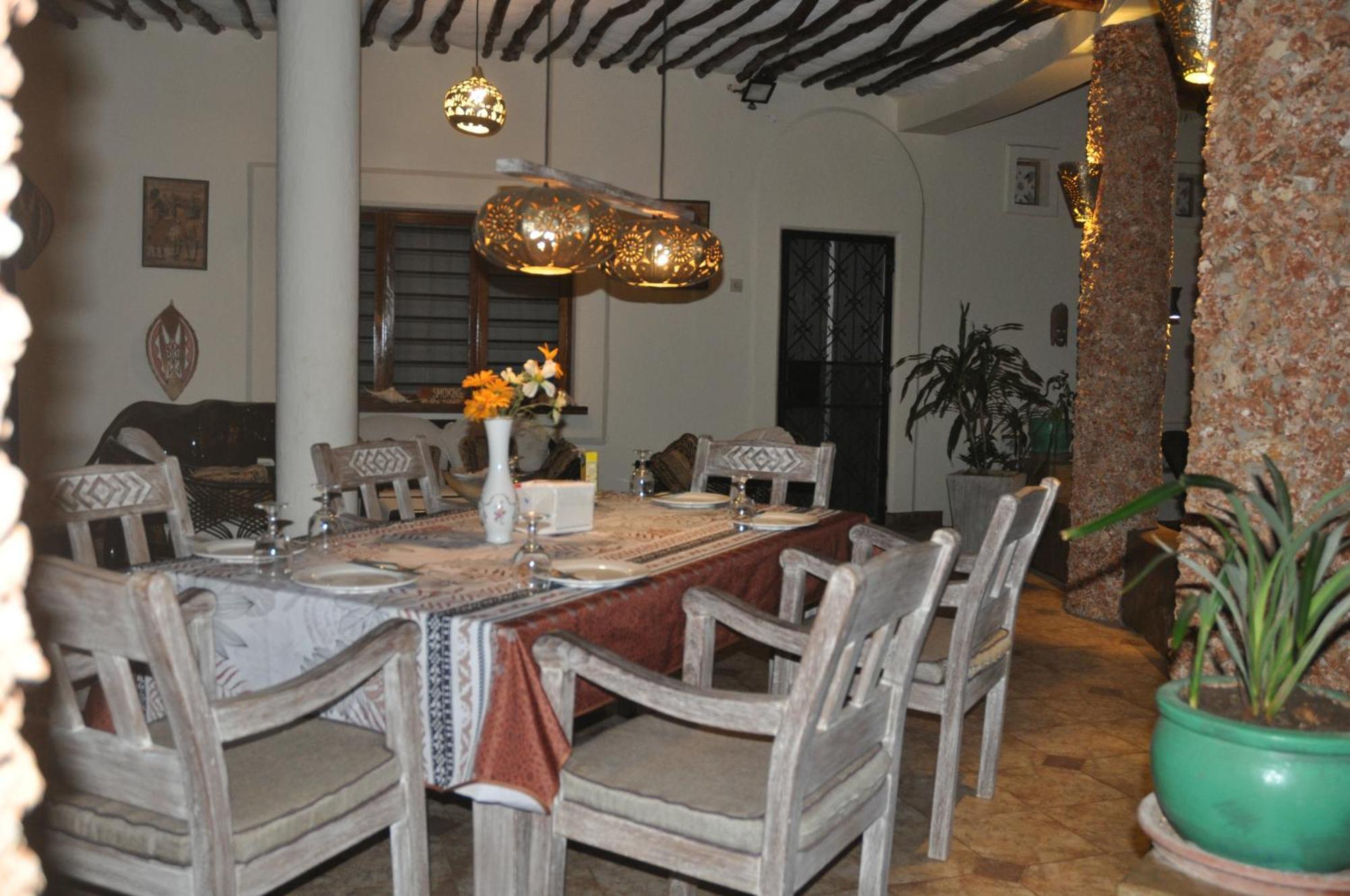 Amani Paradise - Luxury Villas Diani Beach Bagian luar foto