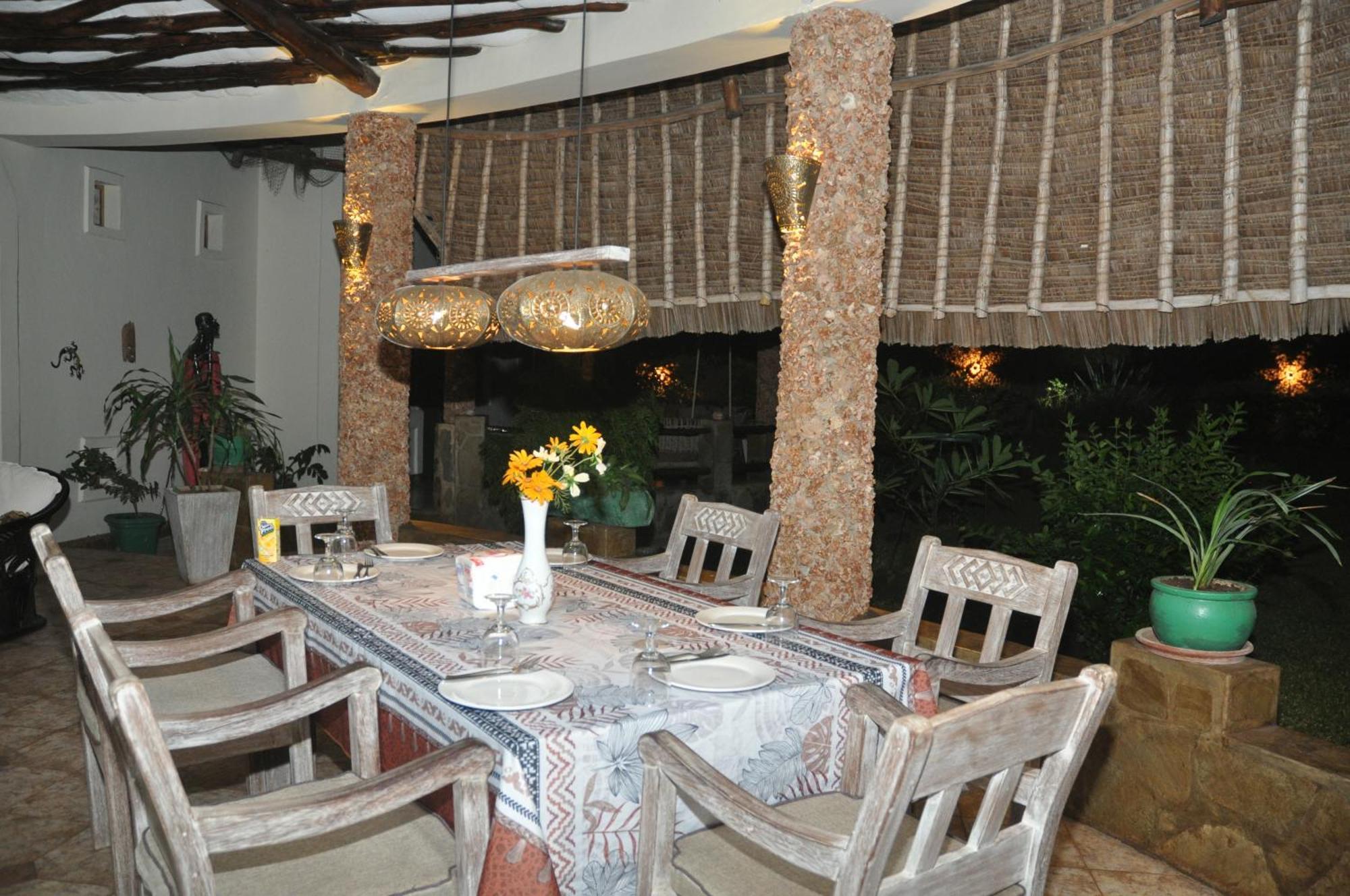 Amani Paradise - Luxury Villas Diani Beach Bagian luar foto