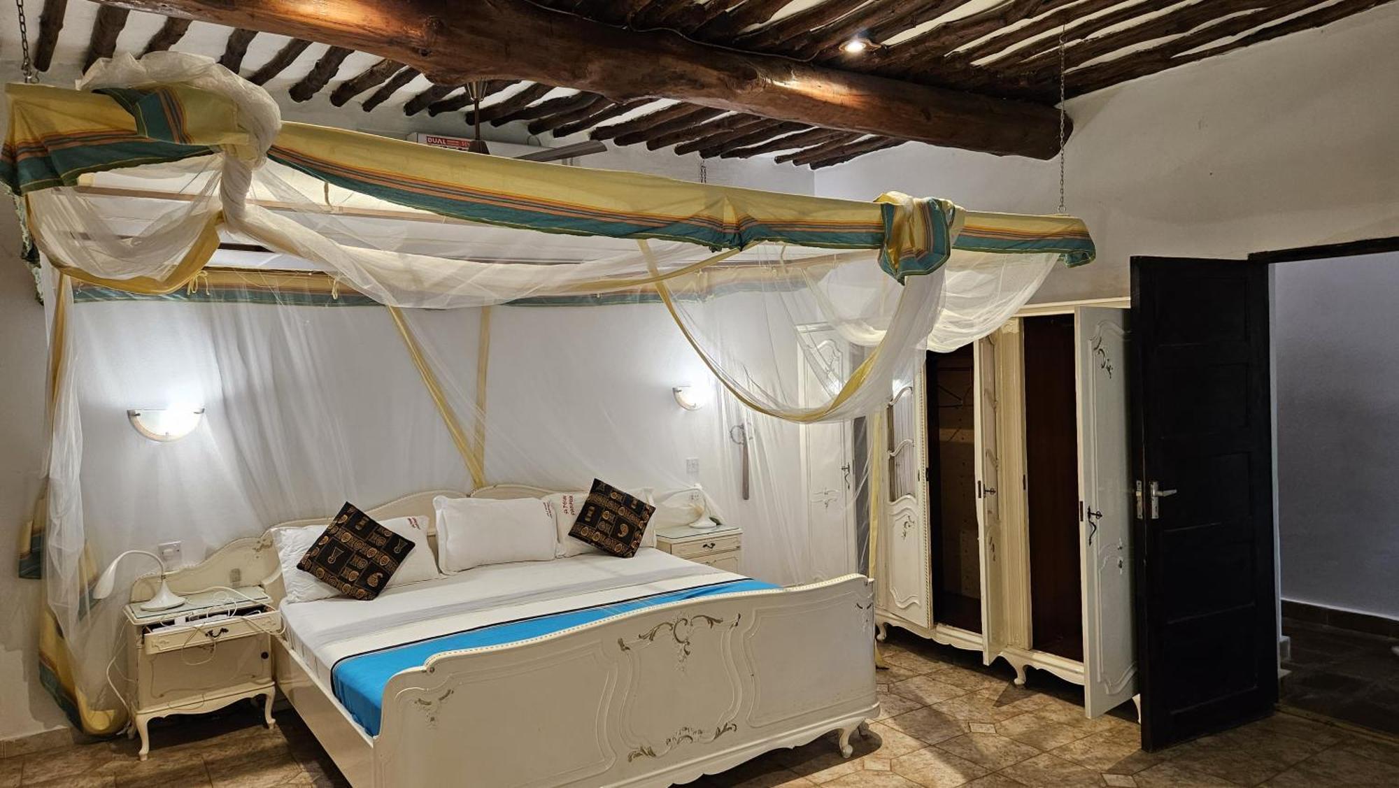 Amani Paradise - Luxury Villas Diani Beach Bagian luar foto